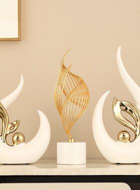 高级入门玄关摆件年年有余招财鱼客厅玄关酒柜电视柜办公室陶瓷装