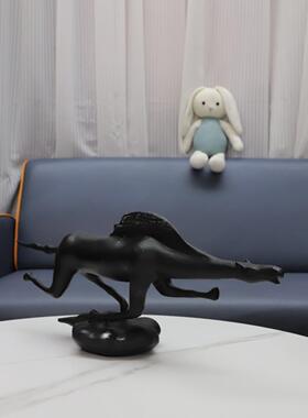 现代简约创意祥云马树脂摆件办公室餐厅卧室客厅书房玄关家居装饰
