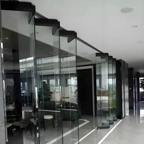 深圳东莞广州电动折叠玻璃门铝合金边框活动隔断门隐形门全景门 - 图1