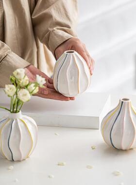 现代简约细口小花瓶陶瓷工艺品爆款桌面花插创意家居装饰摆件