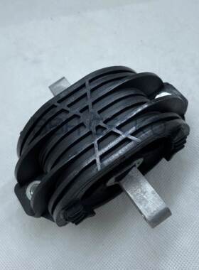 适用于马5系F10/F18发动机机脚胶 波箱胶22326775916现货