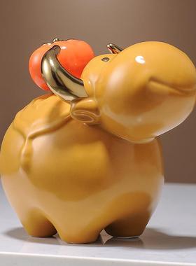 牛柿冲天玄关装饰品牛摆件高级感客厅创意陶瓷摆设寓意好新中式