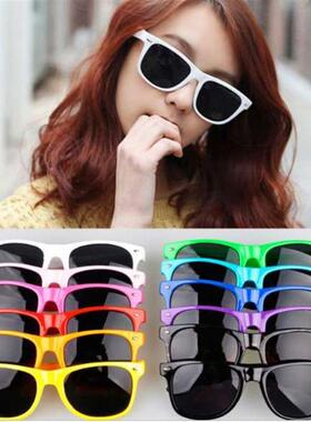 2140m Nail Glasses Color Frame Retro Sunglasses Men and Wome
