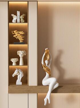 现代简约艺术人物摆件高级感轻奢客厅玄关电视酒柜装饰品乔迁礼物