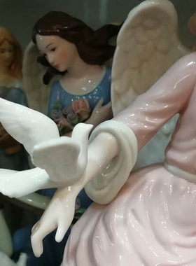 帕嘉莉生活馆 出口西班牙雅致LLADRO天使与狮子彩土瓷偶摆件