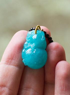 多宝苏幕水晶天河石小雕件吊坠