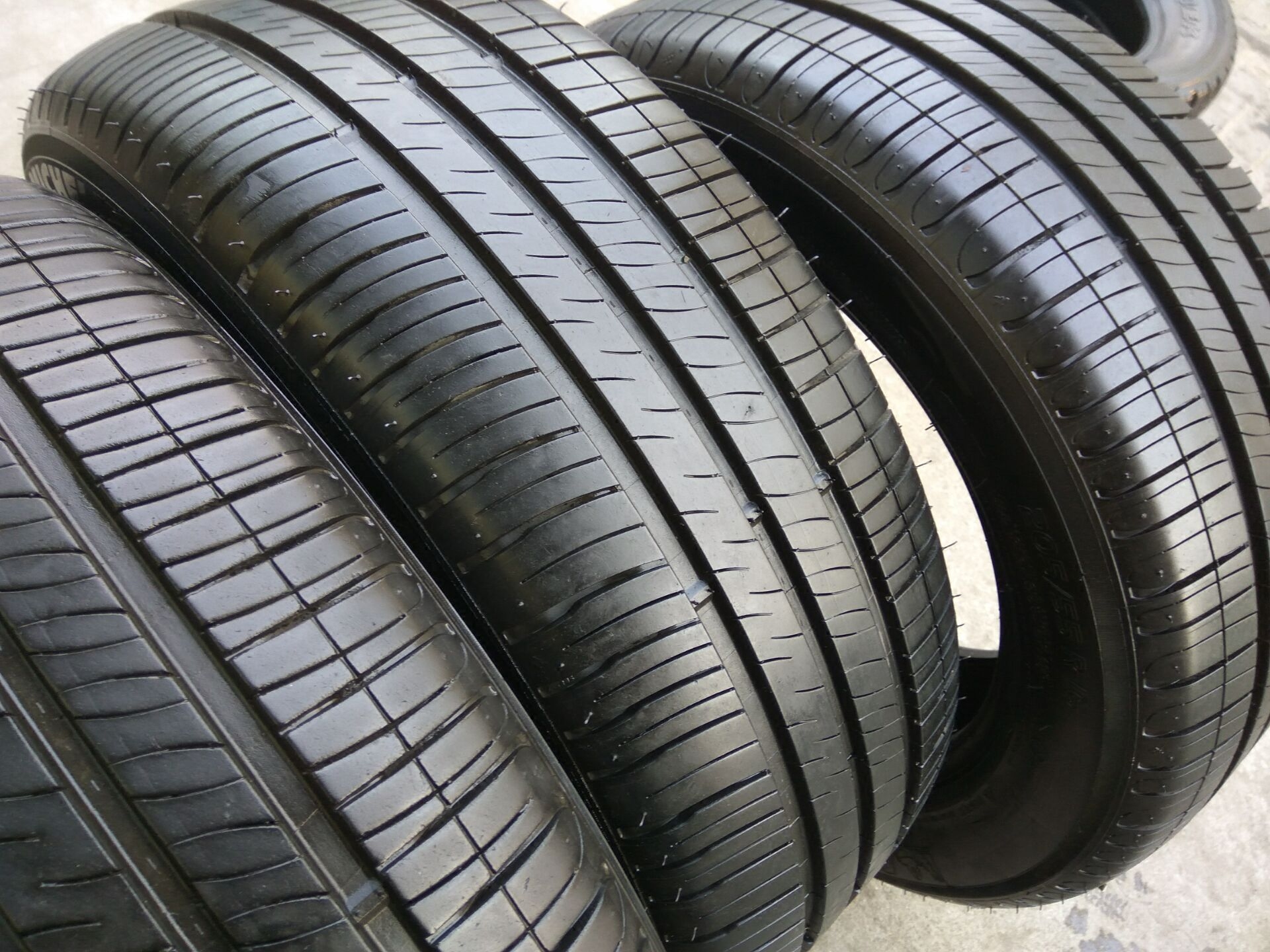 米其林二手轮胎 215/60R16