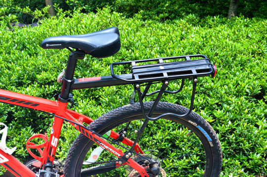 Универсальная быстросъемная стойка для велосипедного сиденья с задним фонарем