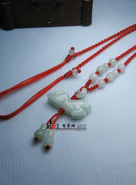 生肖属羊人项链坠翡翠玉