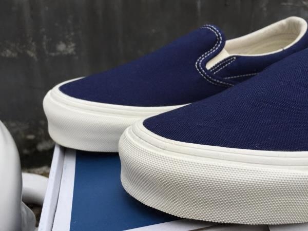 VANS VAULT SLIP ON OG 高端支线 情侣鞋 一脚蹬 日潮 余文乐老款 - 图0