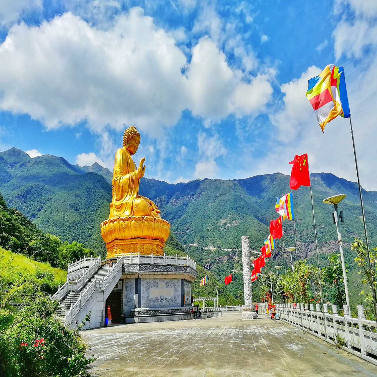 当天可订汕尾莲花山温泉度假村莲花山温泉+水上乐园+鸡鸣寺祈福 - 图1