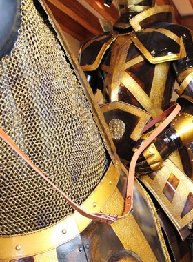 工艺欧式风骑马酒吧大堂复古装饰