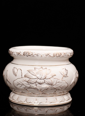 浮雕陶瓷描金套装花瓶佛具