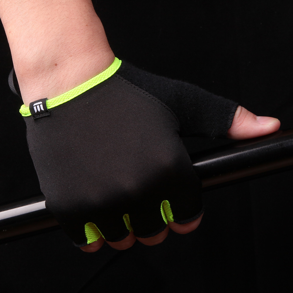 健身手套男女通用 运动骑行器械训练单杠防滑透气半指手套护手掌