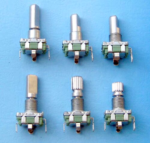 EC11/RE11增量编码器 旋转编码器 编码开关 ENCODER 带按压开关 - 图0