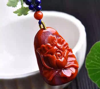 pendant ຂອງ peony, ຄວາມຮັ່ງມີ, ເປັນແກະສະຫຼັກອັນດີງາມ, ສົ່ງຟຣີ, agate ສີແດງທໍາມະຊາດພາກໃຕ້