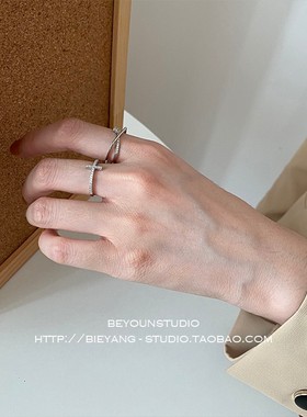 别样E674韩国博主风精致锆石十字交叉设计感P气质清冷银色百搭戒