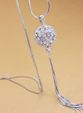 2021年新款韩版流苏长款项链女时尚气质立体水晶花朵毛衣链装饰品