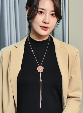 韩国时尚百搭简约气质花朵毛衣链长E款装饰项链女秋冬衣服配饰吊