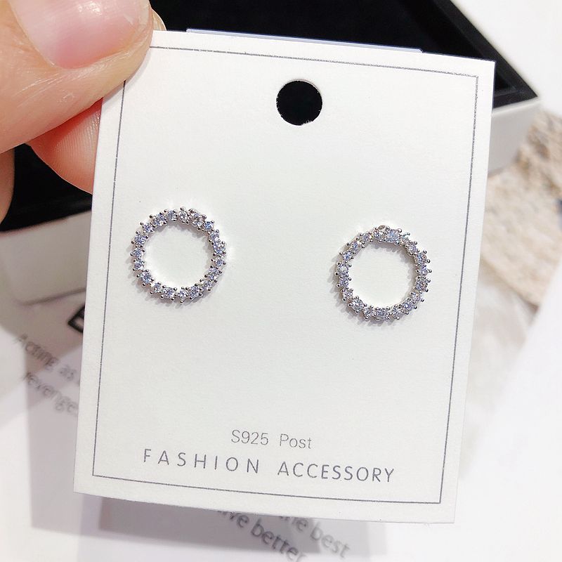 极速cate Simple Design Cubic Zirconia Paved Round Stud Earri - 图1