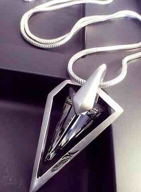 。夜店潮人个性发型师百搭街头潮男E脖颈饰品项链男士吊坠男挂件