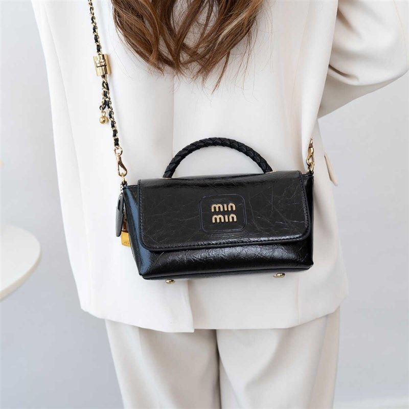 小众时尚小方包女2024新款爆裂纹亮面高级感手提单肩包链条斜挎包,淘宝优惠券,粉丝福利购,淘宝优惠卷