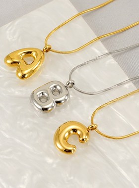 欧美ins风网红款胖乎乎气泡光面字母吊坠可爱小巧英文.字母项链女