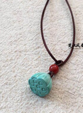 天然原石湖北原矿绿松石高瓷绿伴生雕刻小莲蓬吊坠锁骨链女款项链