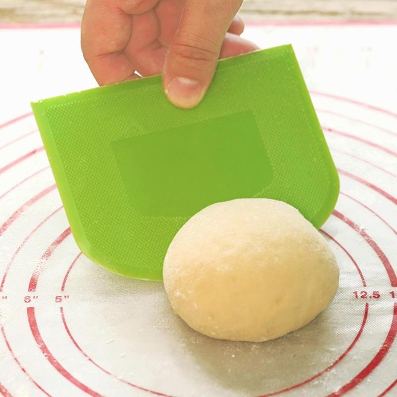 Plastic Cake Cream Spatula Dough Cutter Butter Batter Scrape - 图1