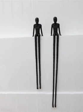 新中式黑色铸铁长腿人摆件样板房售楼部卧室书房客厅桌面玄关饰品