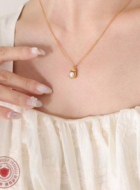 欧美钛钢镀e金时尚古巴链小众设计感天然淡水珍珠镶嵌异形吊坠项