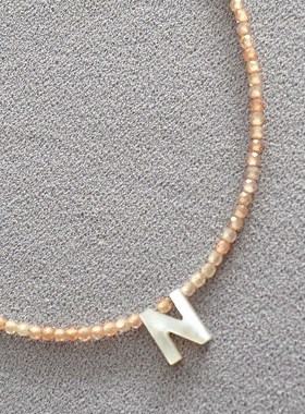 意大利小众品牌唯美浪漫白色母贝英文字J母香槟锆石串珠简约项链