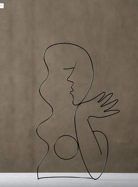 简约现代抽象铁艺几何人物t像摆件北欧式样板房间售楼处艺术装饰