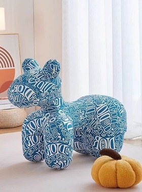 网红创意小马椅客厅摆件羊u驼儿童卡通动物坐凳子乔迁新居之喜礼