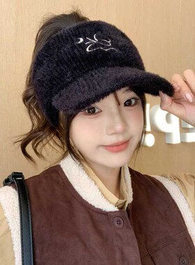 帽子冬天女款韩版百搭空顶可扎马尾鸭舌帽加厚保暖护耳针织毛线帽