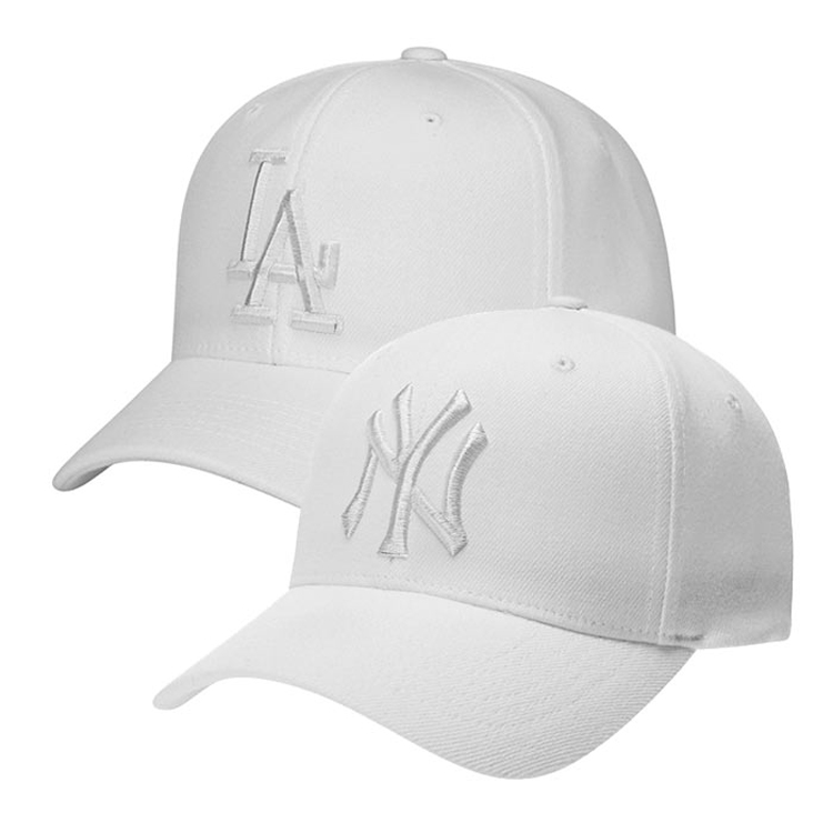 white ny yankees cap