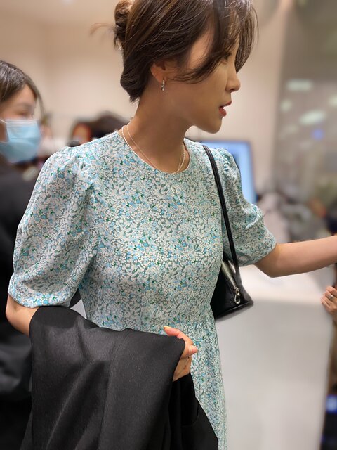Widelia Thirteen Lines boss lady ຕຸ້ມຫູແບບດຽວກັນ