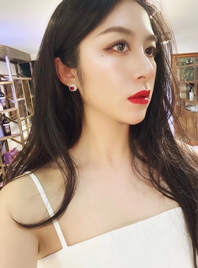 莫桑比克红宝石耳钉送女友礼物