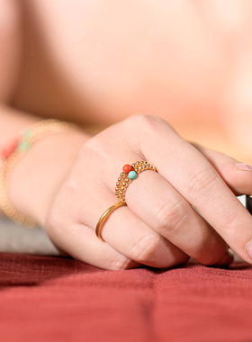 觉人百搭绿松石K金珠戒指
