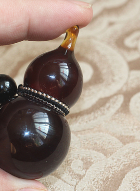 三元山馆天然缅甸琥珀葫芦吊坠有机宝石