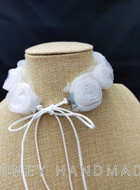 短颈链原创设计纯白祈愿系列泡泡纱立体玫瑰金属镂空十字架choker