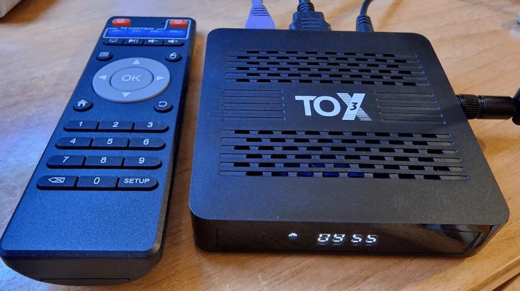 TOX3 amlogic S905X4 AV1双频 5g wifi android 11 set top box-图1