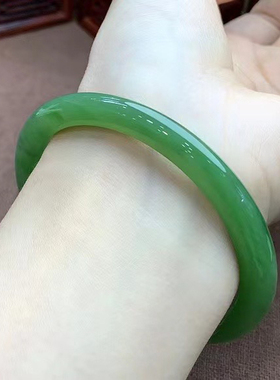 碧玉苹果绿细条手镯内径59.6无裂纹带证书俄罗斯老料圆条手饰古风