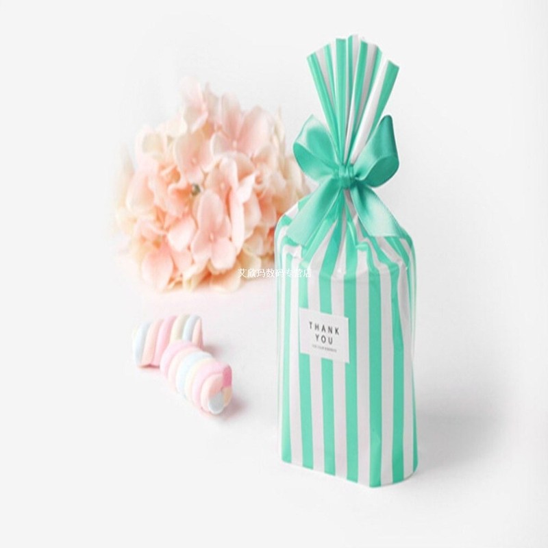 Best Sale Wedding Favors Cute Bow Tie Stripe Cookie Candy Gi - 图1