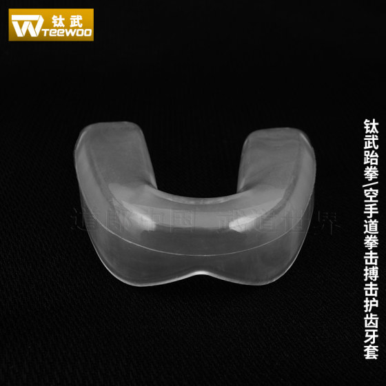 Shaped mouthguards for children in Taekwondo and Karate