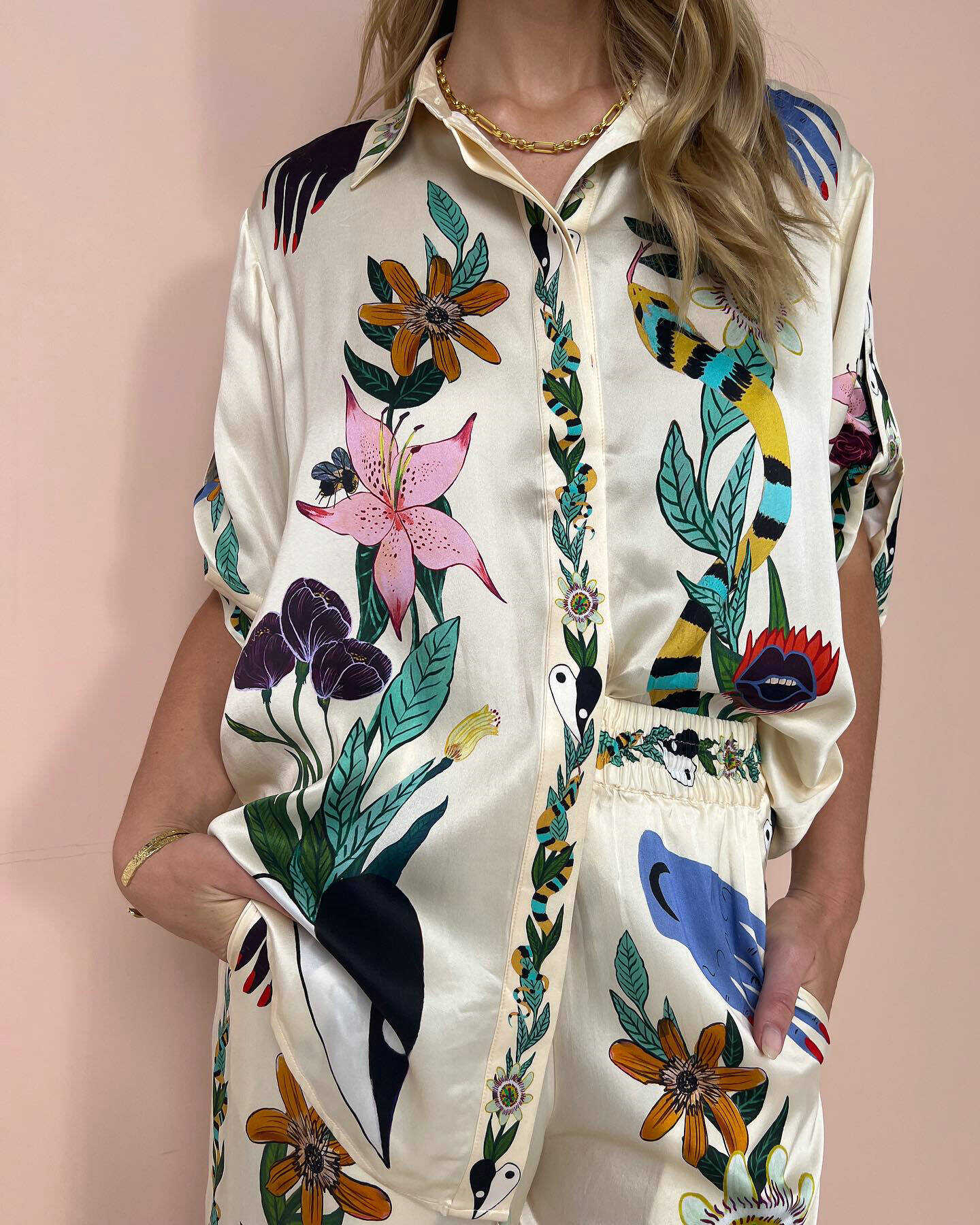 Printed satin short sleeved shirt+pants two-piece set 套装 - 图0