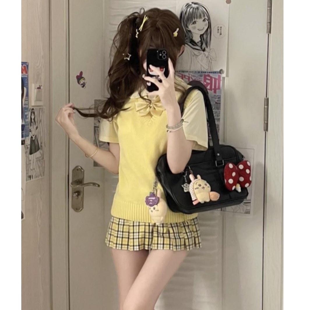 胖MM大码学院风校供感套头马甲背心套装jk制服小杏中格裙短裙穿搭 - 图1