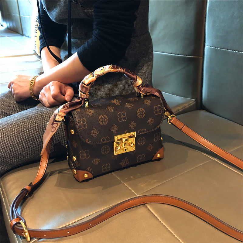 巨好看包包2026新款高级感时尚迷你盒子包小方包女手提单肩斜挎包,淘宝优惠券,粉丝福利购,淘宝优惠卷