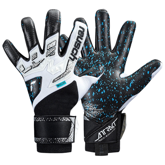 Reusch goalkeeper gloves top with FUSION latex