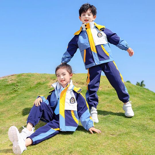 寻甸县同款冬服冲锋衣三件套可单件